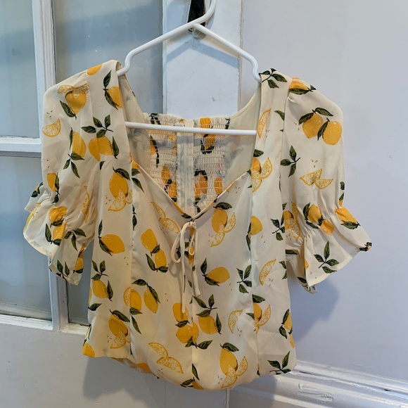 Chicwish Lemon Print Puff Sleeve Blouse - Picture 1 of 2